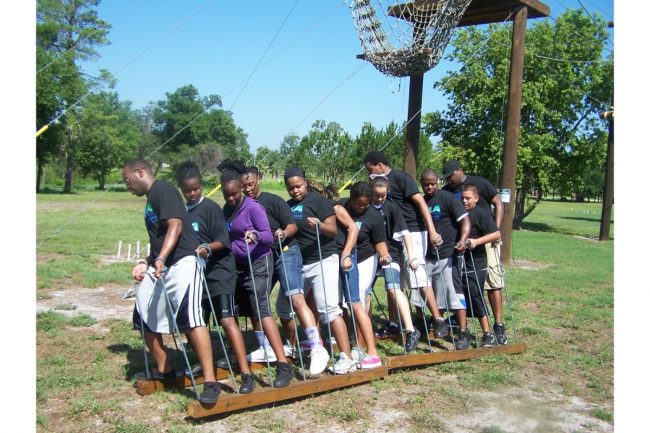 Tinsley Family Concessions_Comunity_2010 Leadership Ropes 132